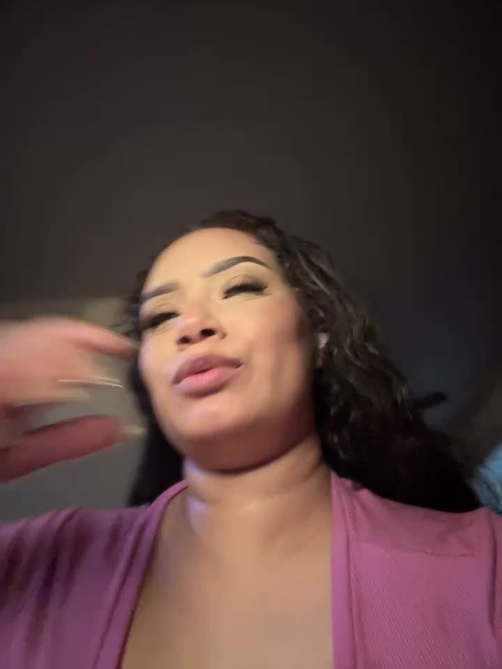 CarmelaAnthony - Stripchat webcam show • Wednesday, September 3, 2025 #Handjob #Facesitting #American